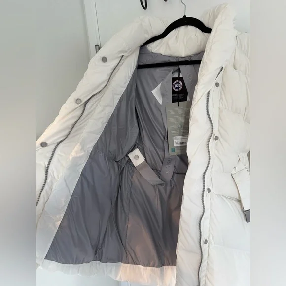 NEW! Canada Goose Marlow Coat in Northstar White - Picture 2 of 12